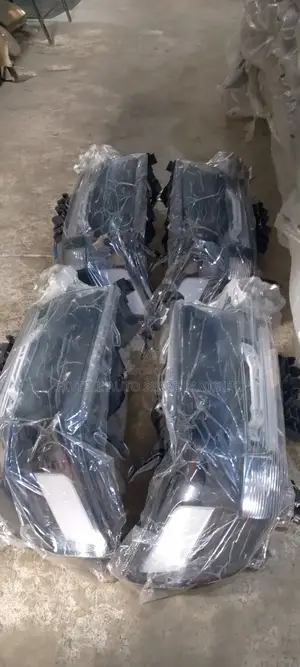 Head Light for Toyota Land Cruiser 2018