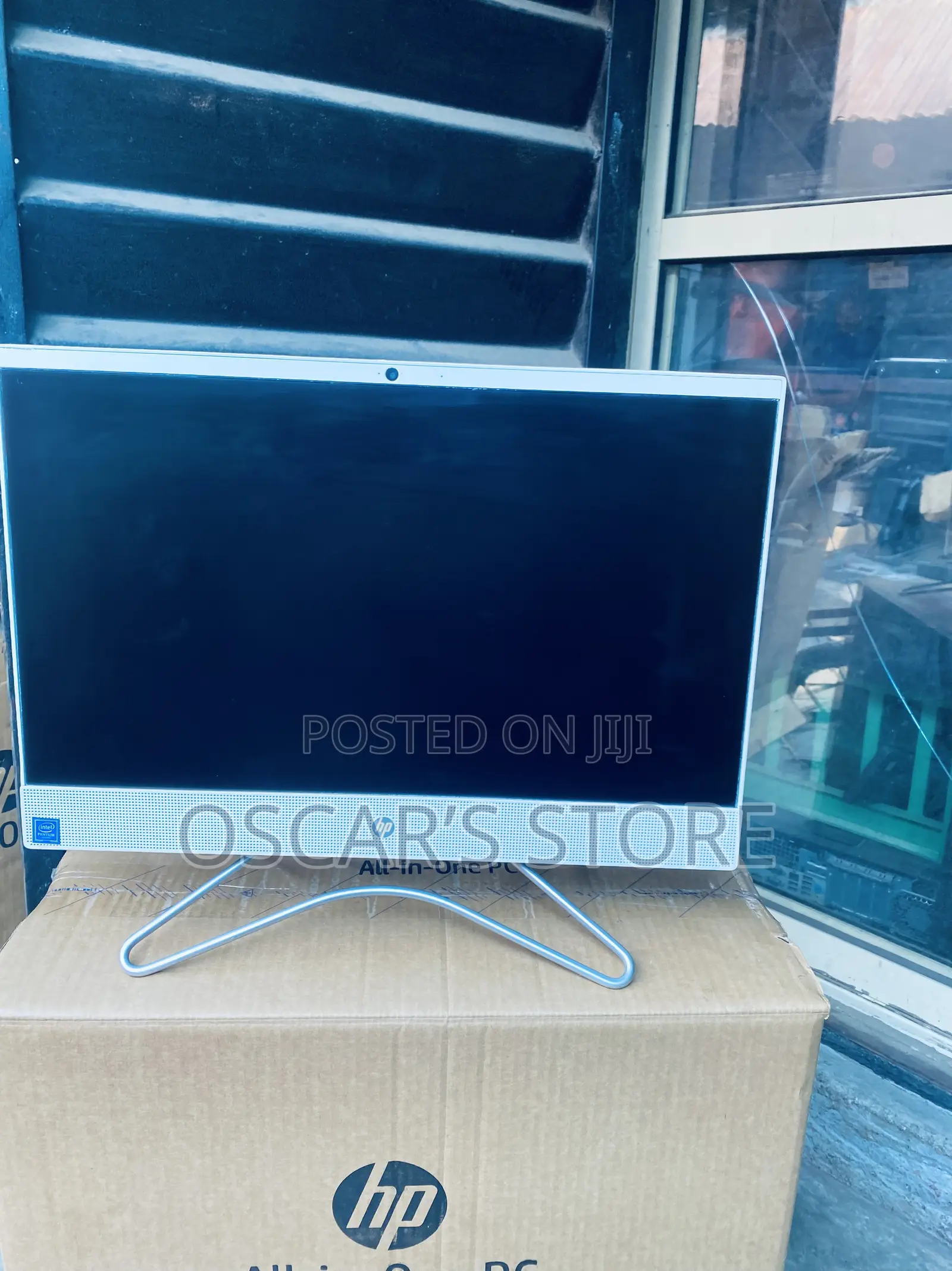 New Desktop Computer HP 200 G4 All-in-One 8GB Intel Core I5 HDD 1T