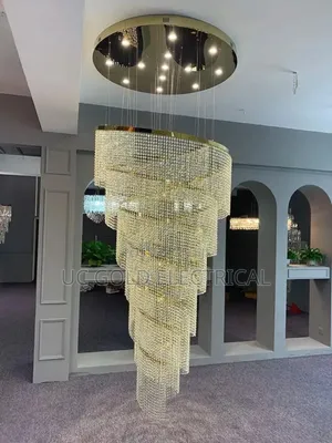 Luxurious Crystal Chandelier