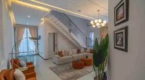 Luxurious 4-Bedroom Duplex