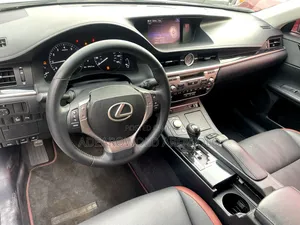 Lexus ES 350 FWD 2015 White