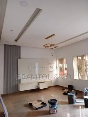 4bdrm Townhouse / Terrace in Wuye for rent