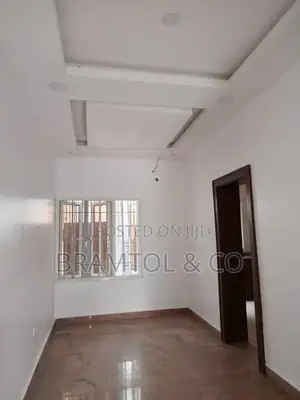 4bdrm Townhouse / Terrace in Wuye for rent