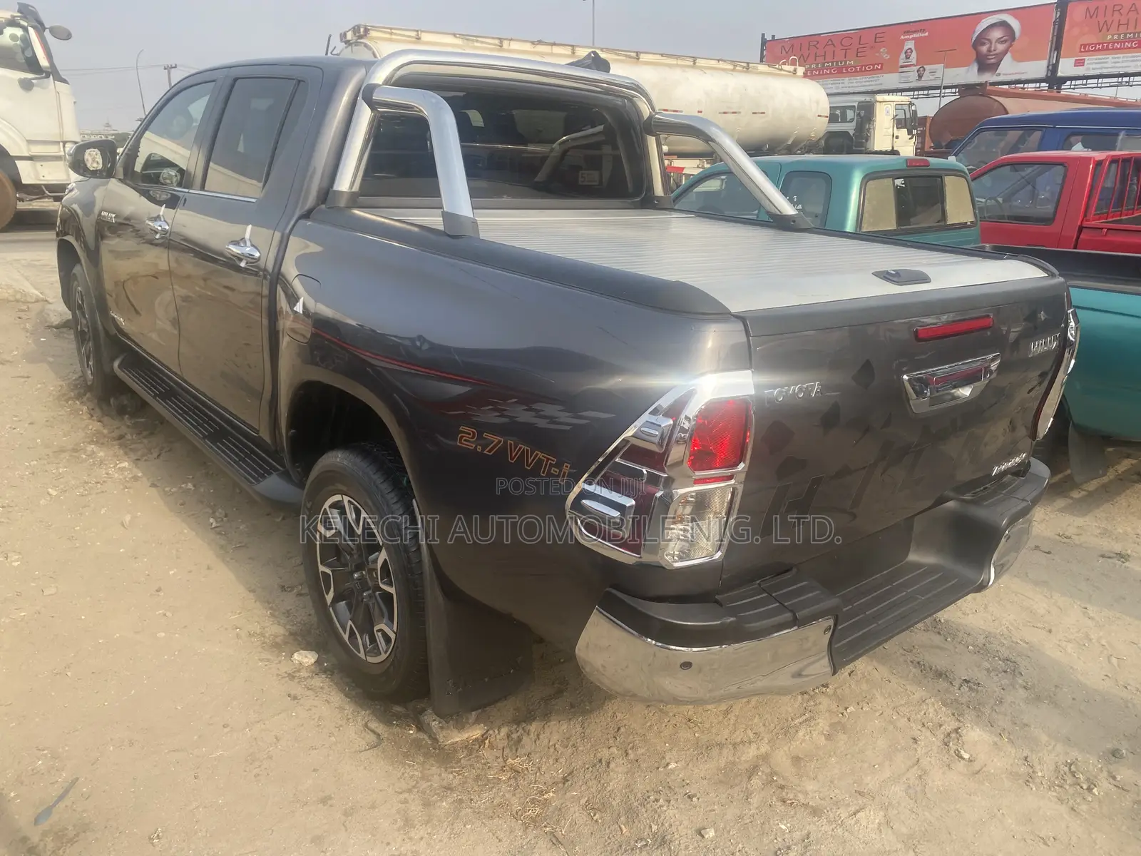 Toyota Hilux 2019 Gray