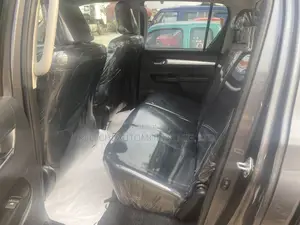 Toyota Hilux 2019 Gray