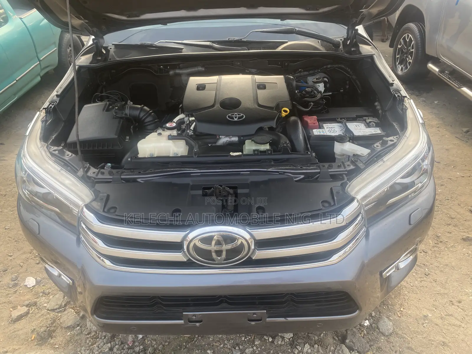 Toyota Hilux 2019 Gray