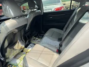 Lexus ES 350 FWD 2014 Silver