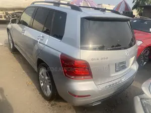 Mercedes-Benz GLK-Class Base GLK 350 4dr AWD 4MATIC (3.5L 6cyl 7A) 2015