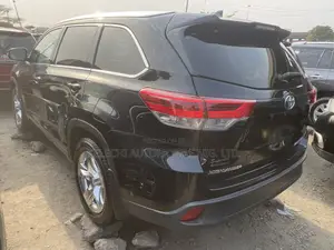 Toyota Highlander 2015 Black