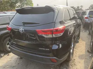 Toyota Highlander 2015 Black