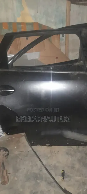 Complete Front Door Right for Mazda Cx9 2020 Model