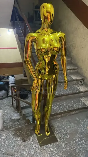 Yellow Gold Female Size 12 Dummy