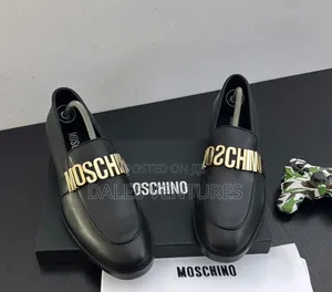 Photo - Luxury Moschino Corporate Black Leather Shoe