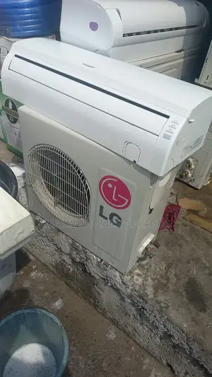 Display of 1hp Low Voltage Korea AC