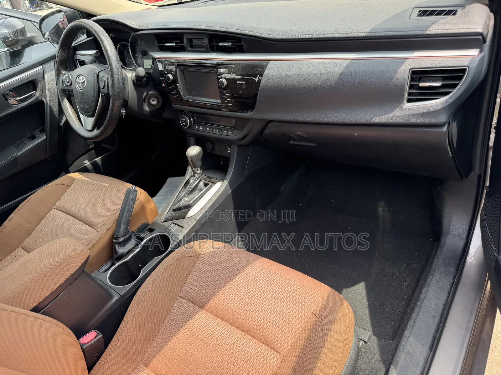 Toyota Corolla 2013 Brown