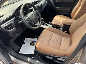 Toyota Corolla 2013 Brown