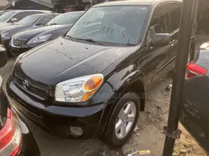 Toyota RAV4 Automatic 2004 Black