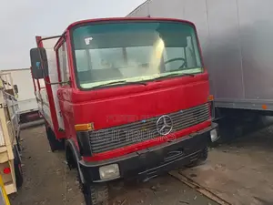 Mercedes Benz 813 Truck 7tons