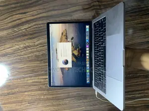 Laptop Apple MacBook Pro 2016 16GB Intel Core I7 SSD 256GB