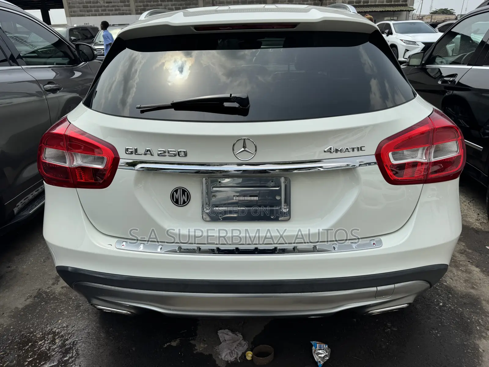 Mercedes-Benz GLA 250 2016 White