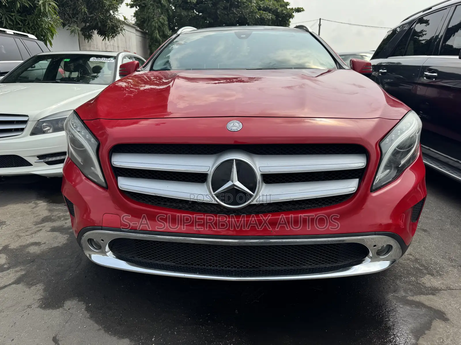 Mercedes-Benz GLA 250 2016 Red