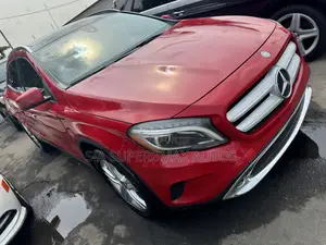 Mercedes-Benz GLA 250 2016 Red