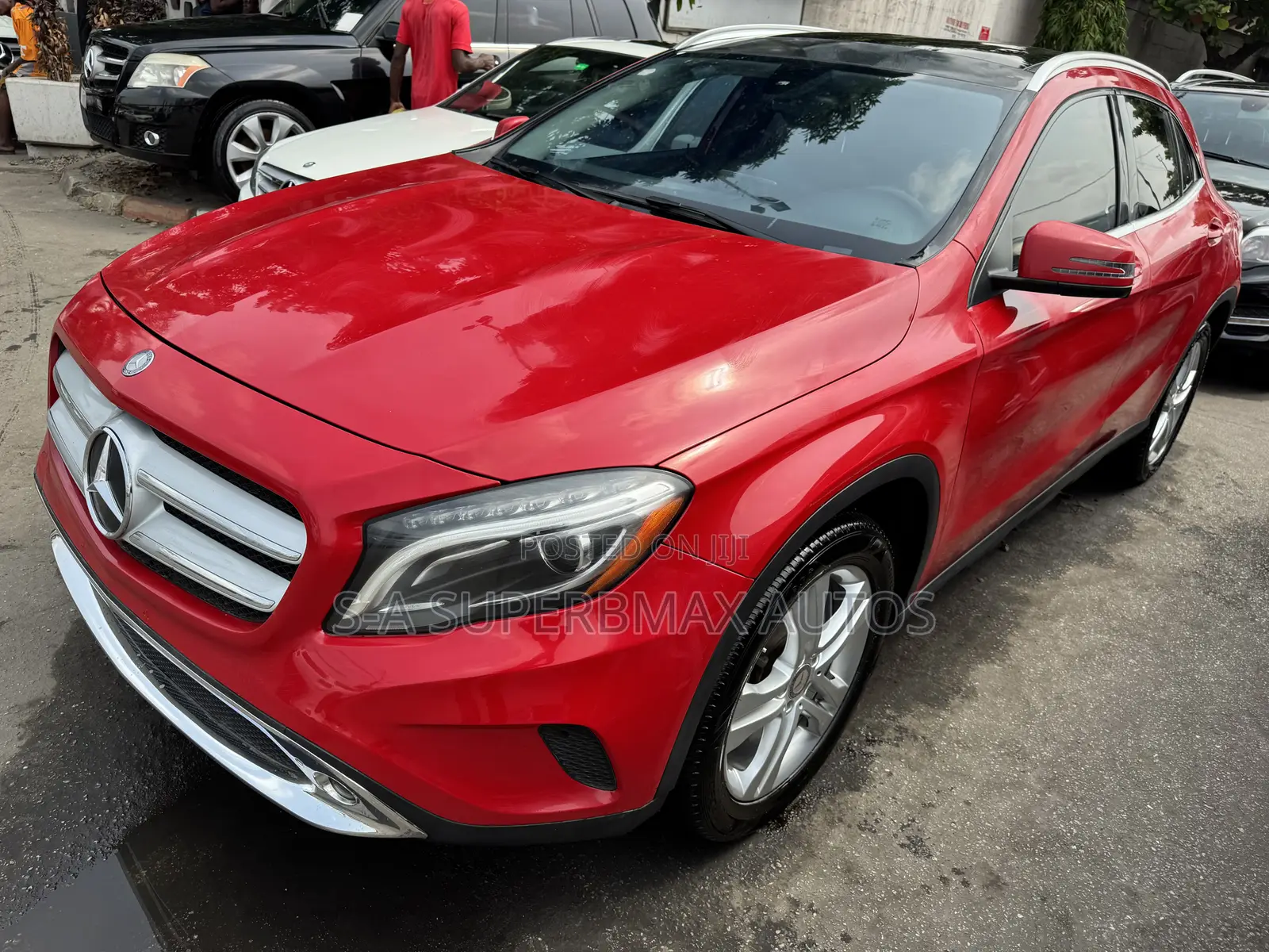 Mercedes-Benz GLA 250 2016 Red