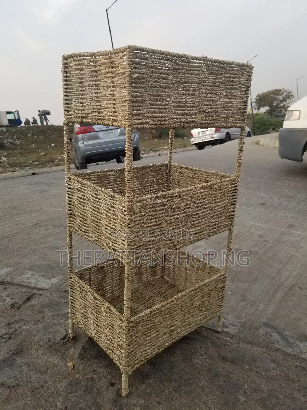 Raffia Rack