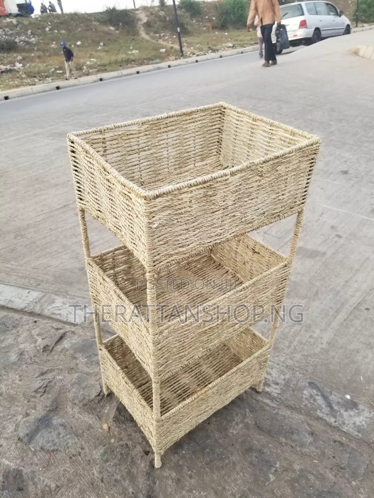 Raffia Rack