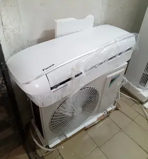 Brand New DAIKIN 2 HP R410a Air Conditioner Split Unit
