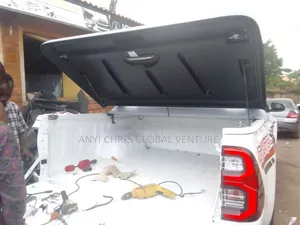Hilux Cover Carry Boy Shock Lifting
