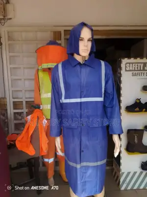 Raincoats Gown With Reflective Polyester