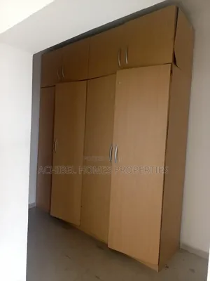3bdrm Apartment in Off Providence, Lekki Phase 1 for rent