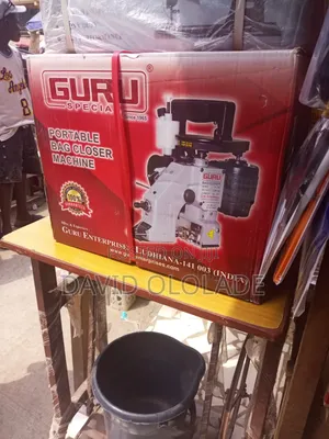 Bag Closer Machine
