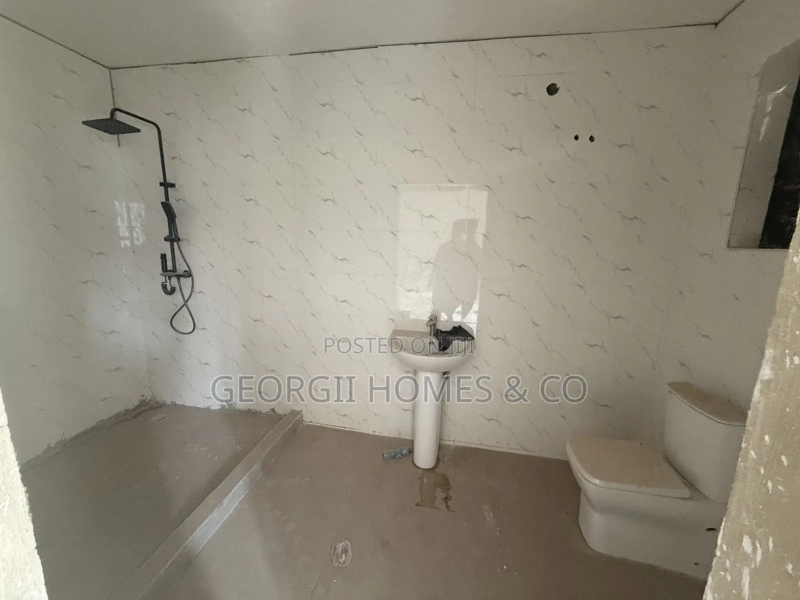 4bdrm Townhouse/Terrace in Kubwa for sale