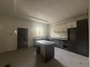 4bdrm Townhouse/Terrace in Kubwa for sale