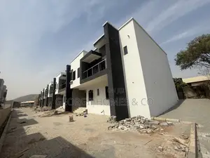 4bdrm Townhouse/Terrace in Kubwa for sale