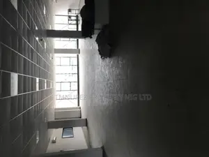 Open Space Showroom for Rent at Ikate