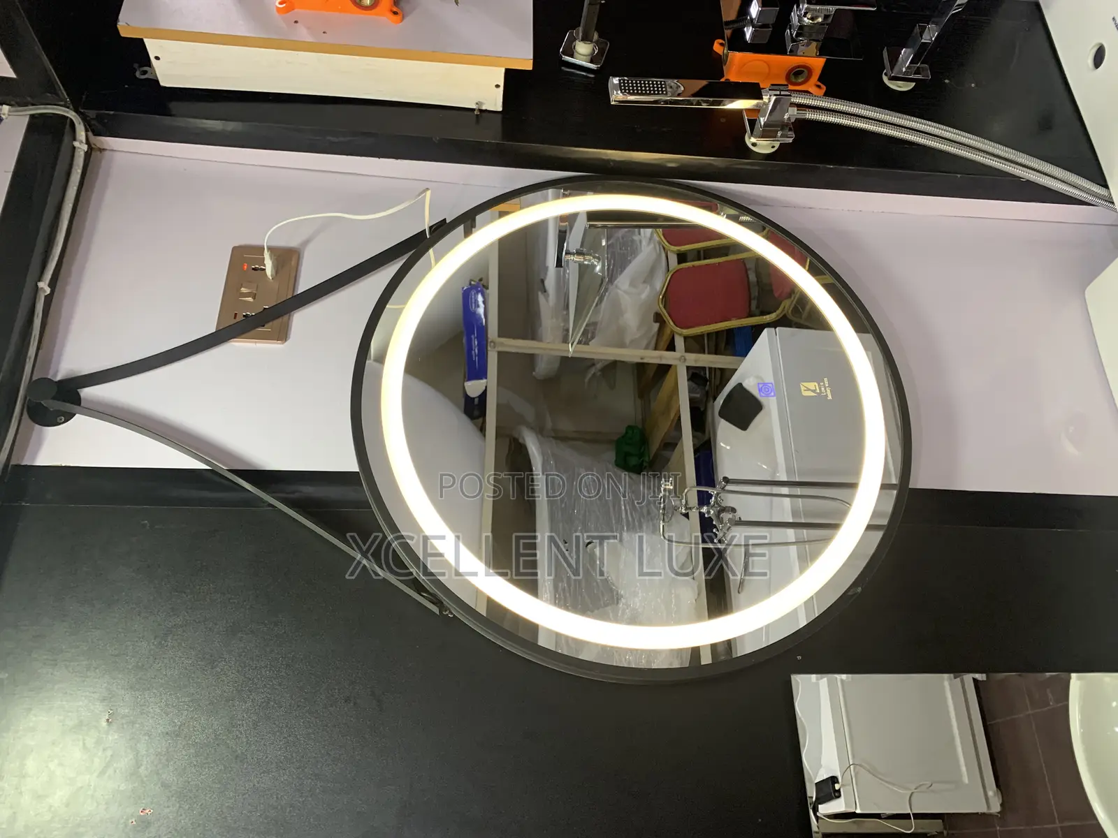 Round Led Mirror With Hanging Belt