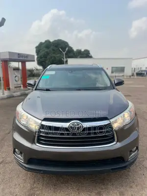 Photo - Toyota Highlander 2014 Gray