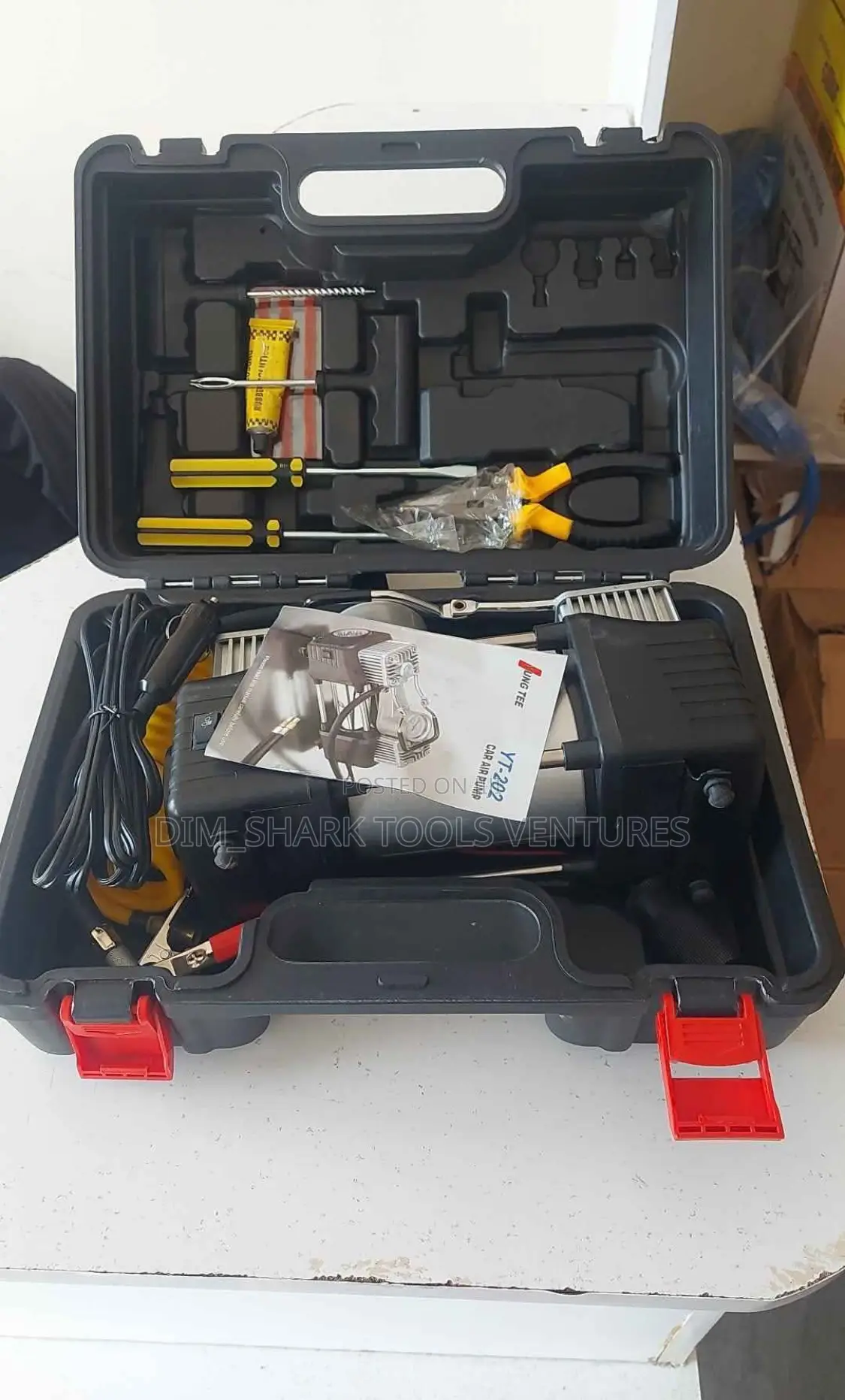 Heavy Duty/Digital Display Car Tyre Pump Toolsbox