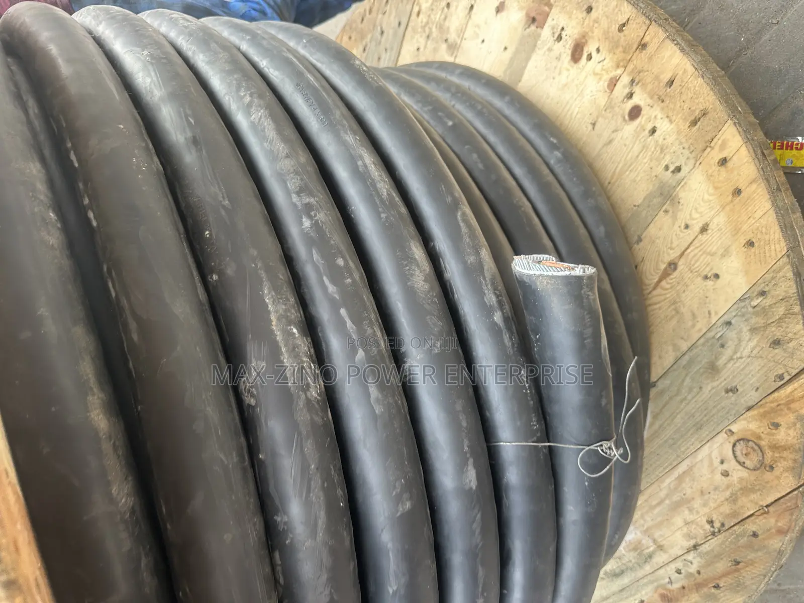 300mm X4 Core Armored Cable Kablematal