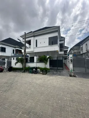 4bdrm Duplex in Chevron, Lekki Expressway for sale