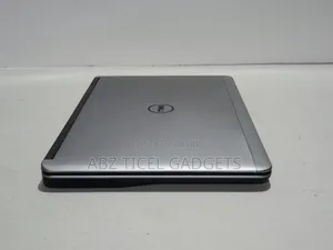 Laptop Dell Latitude E7240 8GB Intel Core i5 SSD 256GB