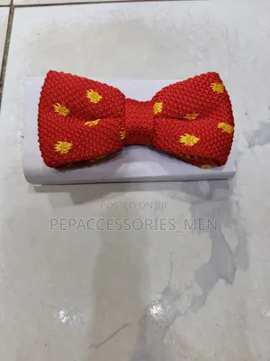 Knitted Bowtie