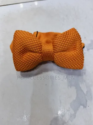 Knitted Bowtie