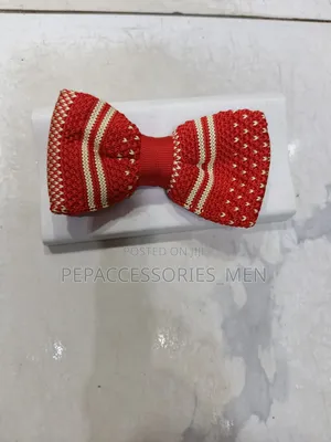 Knitted Bowtie