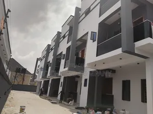 4bdrm Townhouse/Terrace in Opebi Estate for Sale