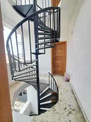 2bdrm Block of Flats in Lekki Phase 1 for rent