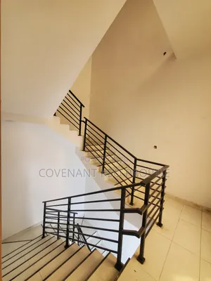 2bdrm Block of Flats in Lekki Phase 1 for rent